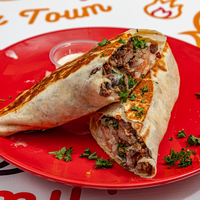 Savor Our Lunch Offerings